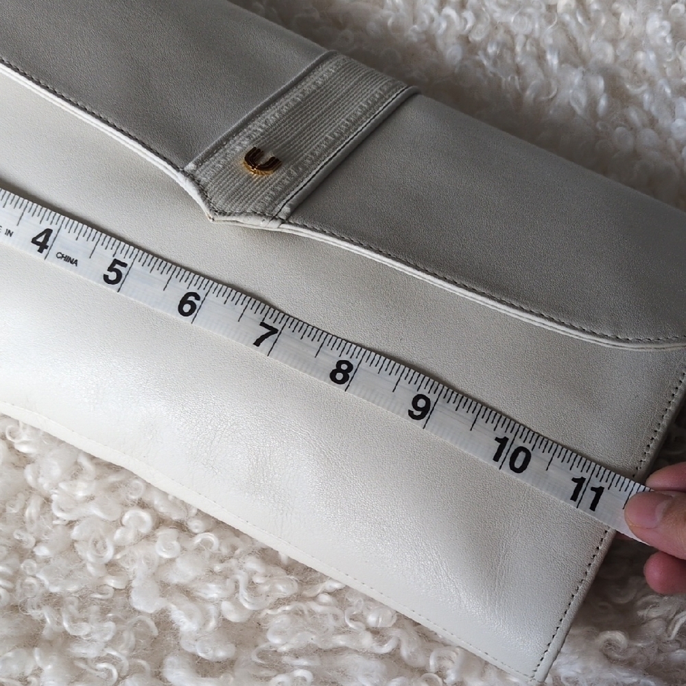 Emanuel Ungaro White Leather Clutch with Gold Accent - Picture 4 of 11